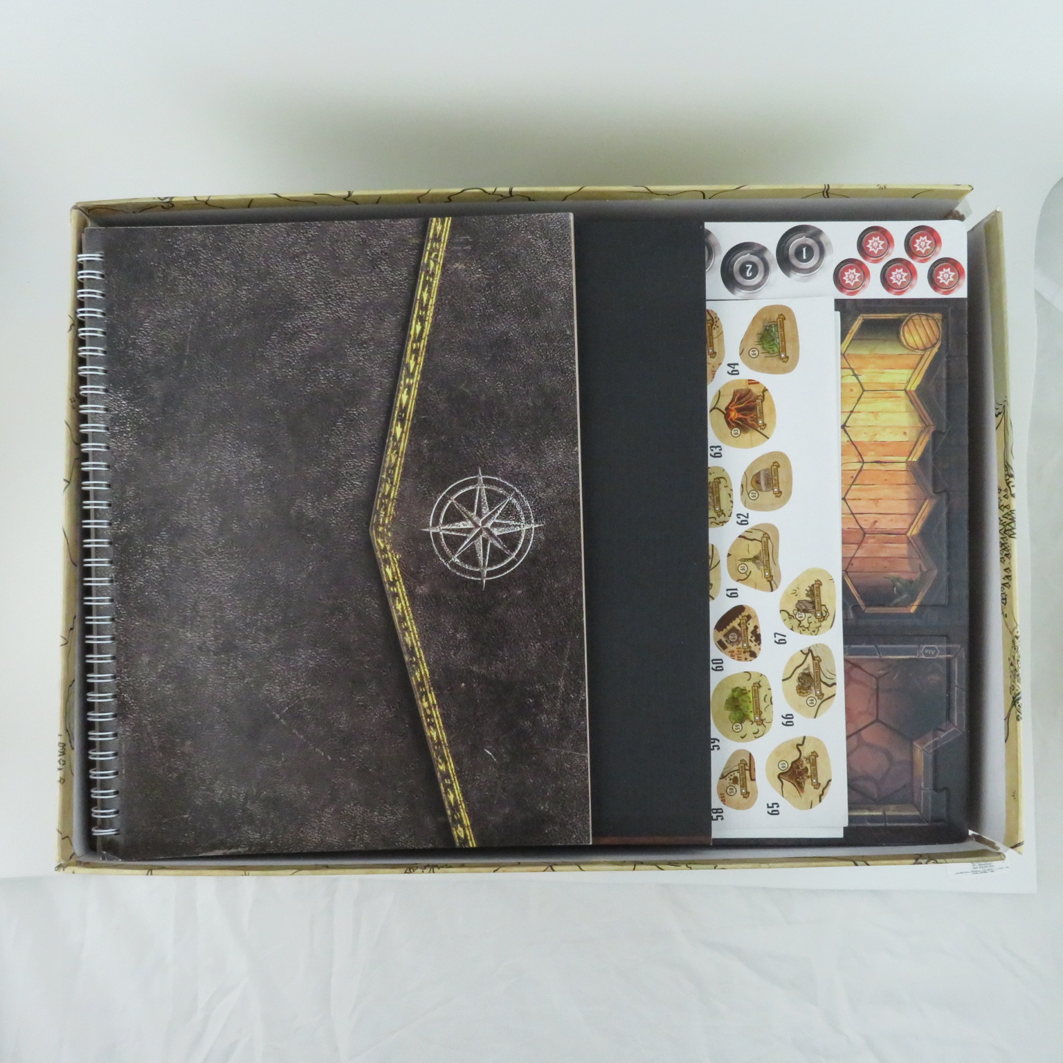 Gloomhaven (1st. edition) - Inglés (Segunda oportunidad) - Imagen 6