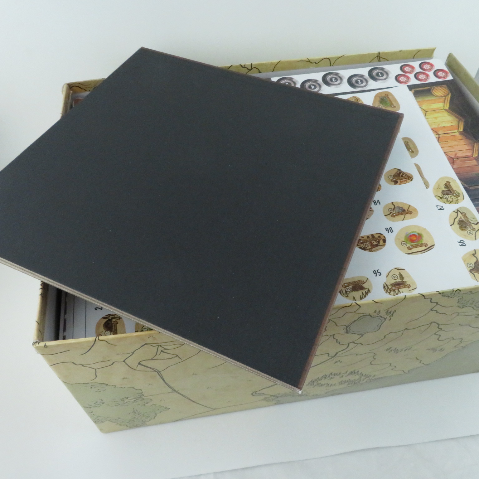 Gloomhaven (1st. edition) - Inglés (Segunda oportunidad) - Imagen 10